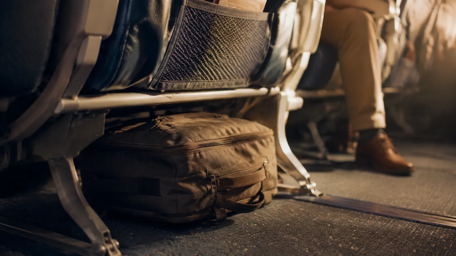 The Under-Seat Bag That Finally Made It Through a Full Year Without Falling Apart